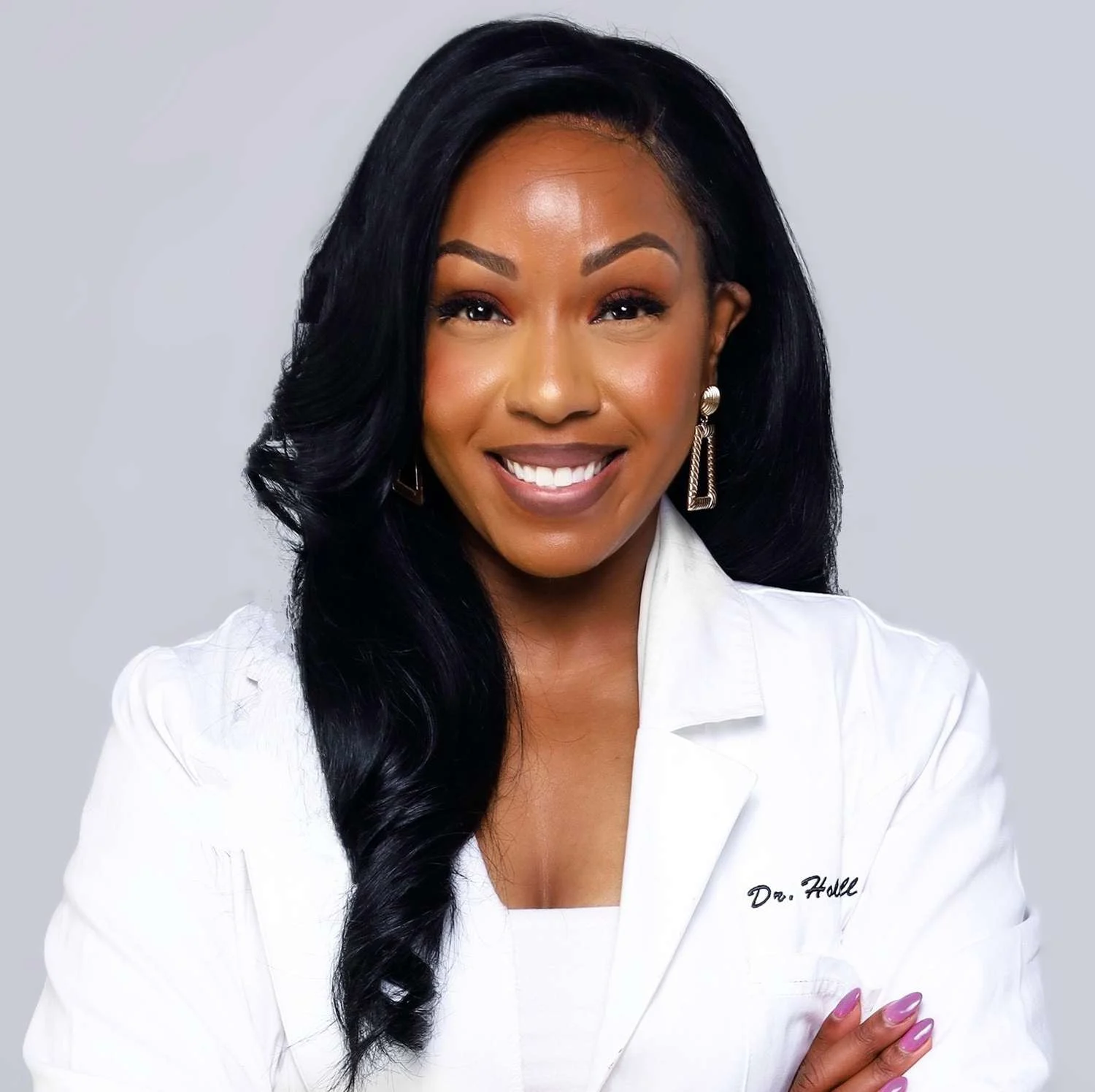 Angela-Holliday-Bell-Headshot-2